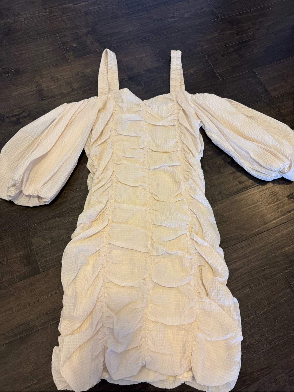 Cream Puff-Sleeve Ruched Dress